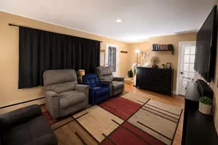 4 Valley Forge Ct, Ridge, NY 11961 - Photo 3