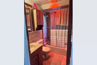 8019 Grand Central Parkway, East Elmhurst, NY 11370 - Photo 7