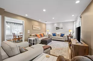 4 Westbury Ave, Plainview, NY 11803 - Photo 13