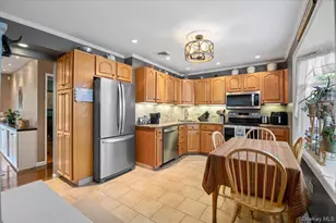 4 Westbury Ave, Plainview, NY 11803 - Photo 3