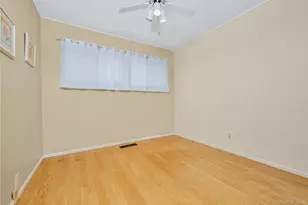 2316 Poe Ct, Seaford, NY 11783 - Photo 19