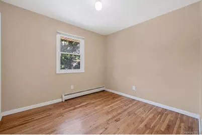 377 Montgomery Avenue, West Babylon, NY 11704 - Photo 21