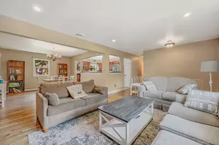 377 Montgomery Ave, West Babylon, NY 11704 - Photo 11