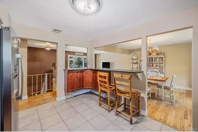 377 Montgomery Avenue, West Babylon, NY 11704 - Photo 15