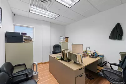 136-33 37th Avenue #9A, Flushing, NY 11354 - Photo 5