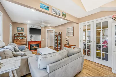61 N Ocean Avenue, Islip, NY 11751 - Photo 7
