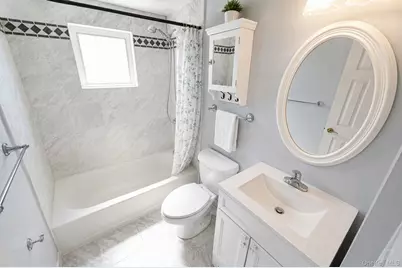 61 N Ocean Avenue, Islip, NY 11751 - Photo 25