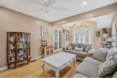 61 N Ocean Avenue, Islip, NY 11751 - Photo 9