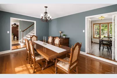 11 Lincoln Court, Copiague, NY 11726 - Photo 5