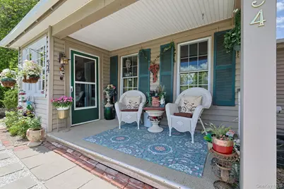34 Jersey Avenue, Unionville, NY 10988 - Photo 3