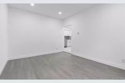 254 Charles Avenue #1, New York, NY 10302 - Photo 7
