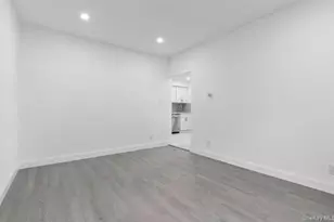 254 Charles Ave, New York, NY 10302 - Photo 7