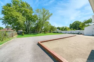 22 Montgomery St, Brentwood, NY 11717 - Photo 27