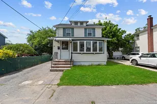 1 Lewis Pl, Lynbrook, NY 11563 - Photo 17