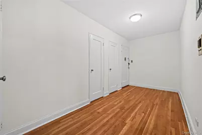 5621 Netherland  Avenue #4D, Bronx, NY 10471 - Photo 3