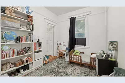 167 Voss Avenue, Yonkers, NY 10703 - Photo 9