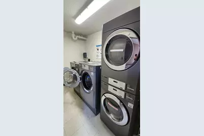 15218 Union Turnpike #204K, Flushing, NY 11367 - Photo 19