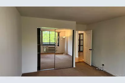 15218 Union Turnpike #204K, Flushing, NY 11367 - Photo 13