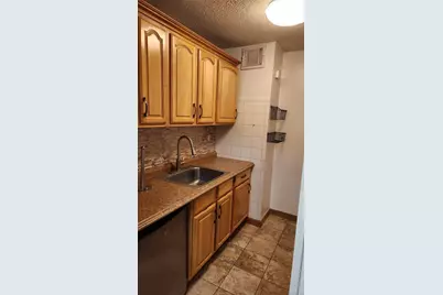 15218 Union Turnpike #204K, Flushing, NY 11367 - Photo 3