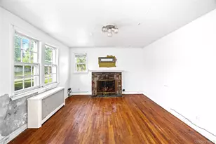 674 Henry St, Uniondale, NY 11553 - Photo 9