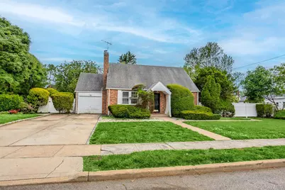 674 Henry Street, Uniondale, NY 11553 - Photo 5