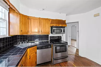 674 Henry Street, Uniondale, NY 11553 - Photo 19
