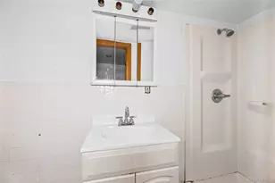 674 Henry St, Uniondale, NY 11553 - Photo 37