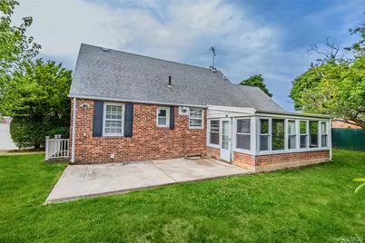 674 Henry Street, Uniondale, NY 11553 - Photo 43