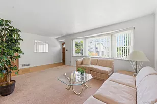 10 Kipling Dr, Greenlawn, NY 11740 - Photo 5