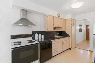 10 Kipling Dr, Greenlawn, NY 11740 - Photo 11