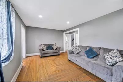 12 Mallar Avenue, Bay Shore, NY 11706 - Photo 5