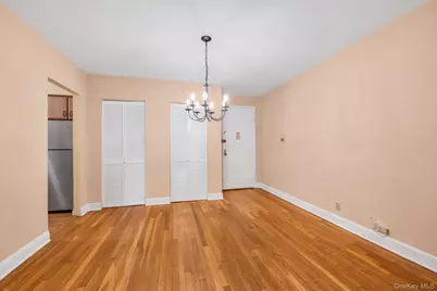 19 Schenck Avenue #1G, Great Neck, NY 11021 - Photo 5