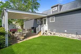 43 Woods Ln, Centereach, NY 11720 - Photo 31