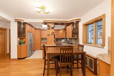 7831 220th Street, Oakland Gardens, NY 11364 - Photo 9