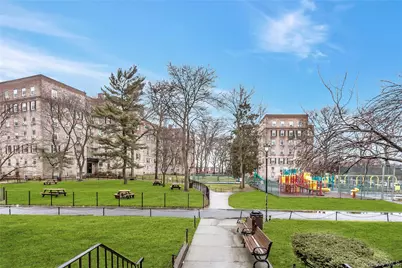 51-34 30 Avenue #E2, Woodside, NY 11377 - Photo 3