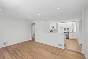 47 Walnut Ave E, Farmingdale, NY 11735 - Photo 3