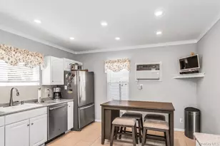 1680 Roosevelt St, Baldwin, NY 11510 - Photo 9