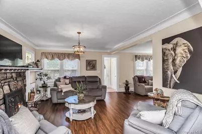 1680 Roosevelt Street, Baldwin, NY 11510 - Photo 5