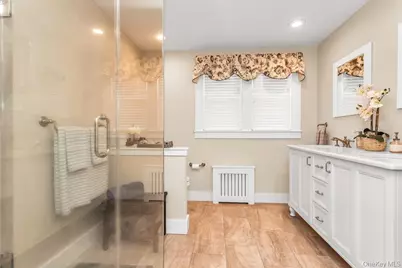 1680 Roosevelt Street, Baldwin, NY 11510 - Photo 15