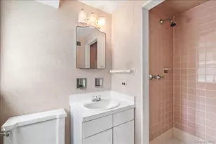 541 Claflin Ave, Mamaroneck, NY 10543 - Photo 19
