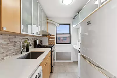 196-56 69th Avenue #2, Fresh Meadows, NY 11365 - Photo 5