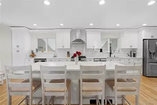 2448 Wallen Ln, North Bellmore, NY 11710 - Photo 9