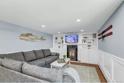 411 Hillside Avenue, West Sayville, NY 11796 - Photo 29