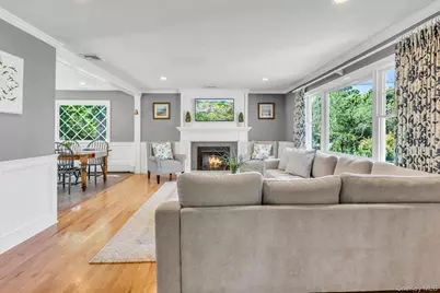 411 Hillside Avenue, West Sayville, NY 11796 - Photo 5
