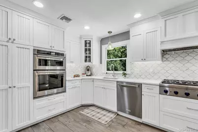 411 Hillside Avenue, West Sayville, NY 11796 - Photo 15