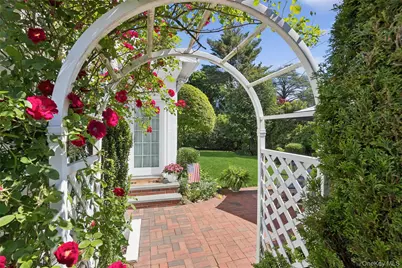 153 Roxbury Road, Garden City, NY 11530 - Photo 33