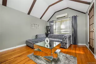 135-15 244th St, Rosedale, NY 11422 - Photo 5