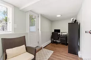 42 Kathleen Dr E, Syosset, NY 11791 - Photo 17