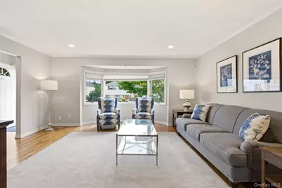 42 Kathleen Drive E, Syosset, NY 11791 - Photo 5