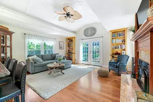 21 Jones Rd, Hampton Bays, NY 11946 - Photo 5